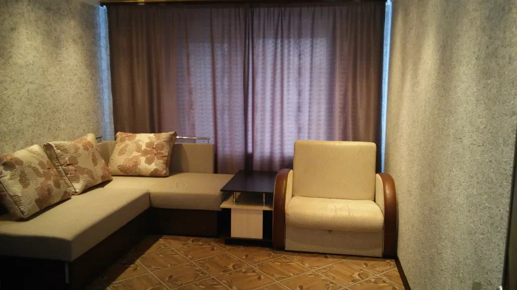 Квартира в центре города. Кондиционер. Стоянка личная — аренда посуточно в Ишим