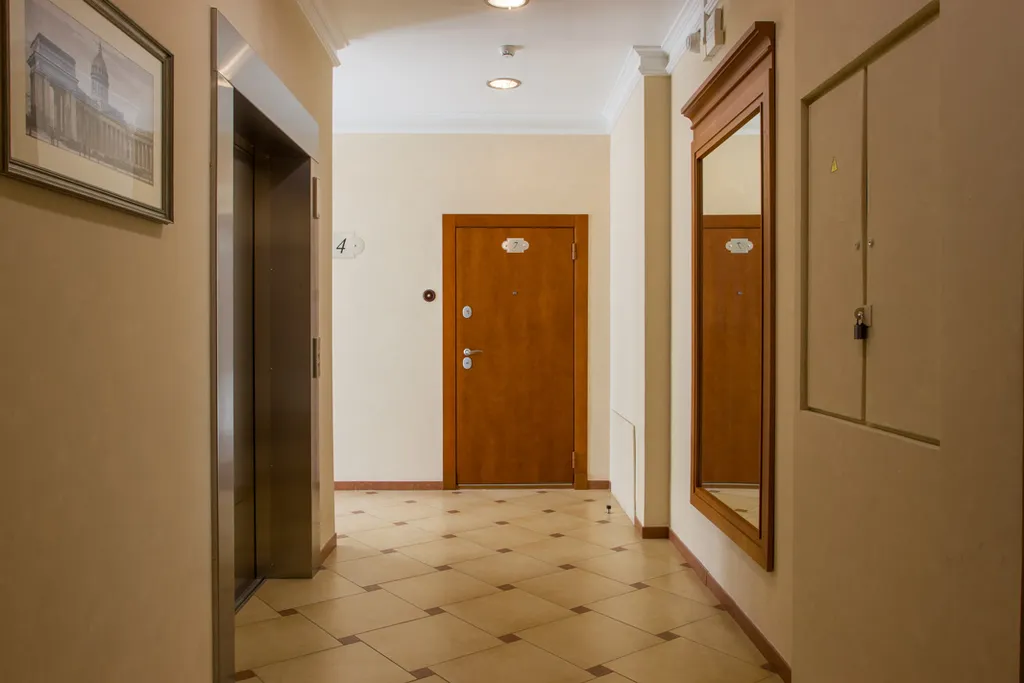 Просторная квартира на Петроградке с паркингом