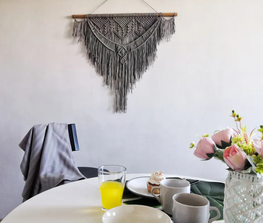 Видовая семейная двушка с детской комнатой