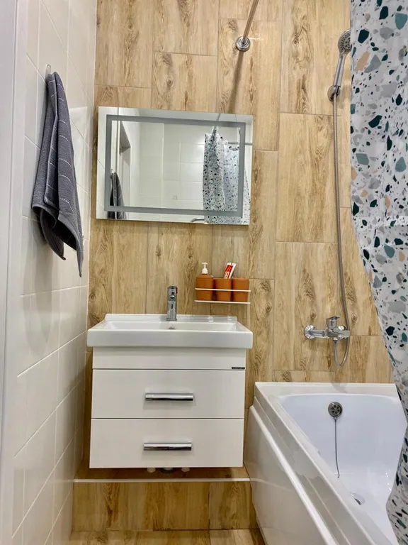 Квартира Люкс апартамент Нарцисс в новом ЖК Ария, рядом с аквапарком — Тюмень