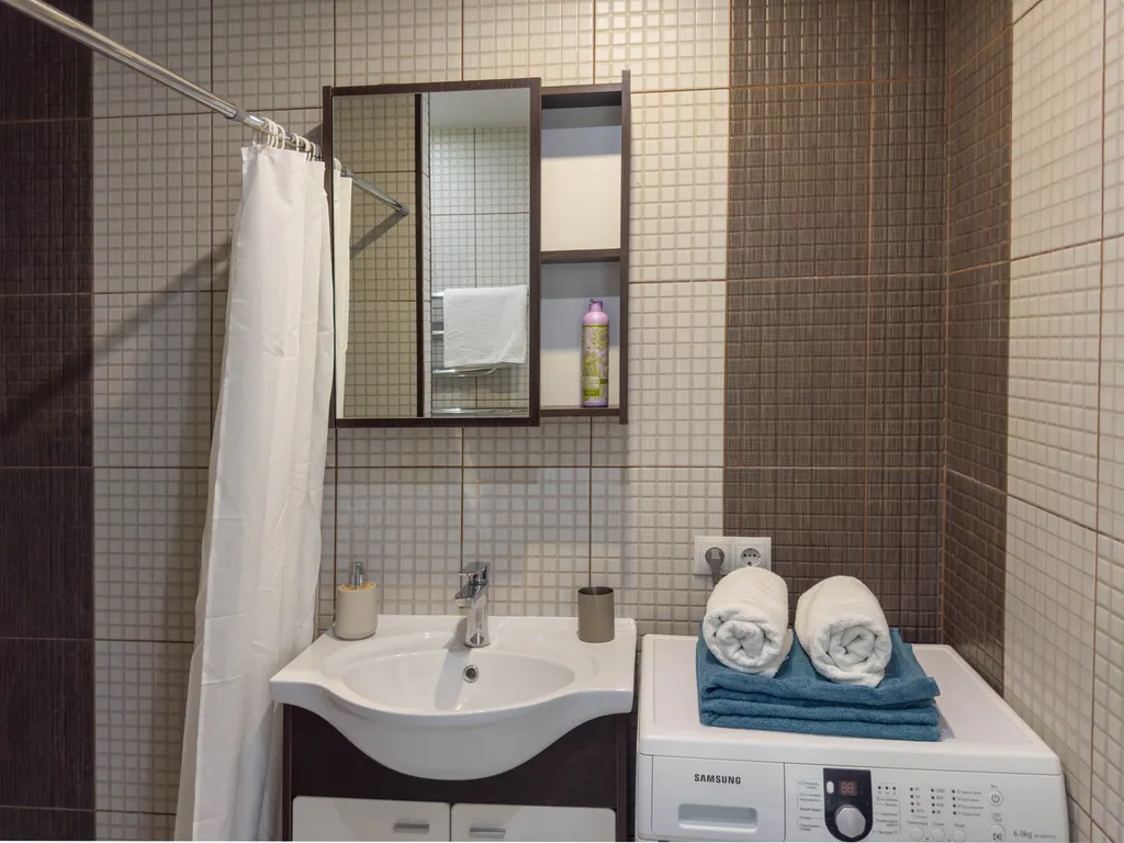 2-комнатная с видом на площадь Ленина