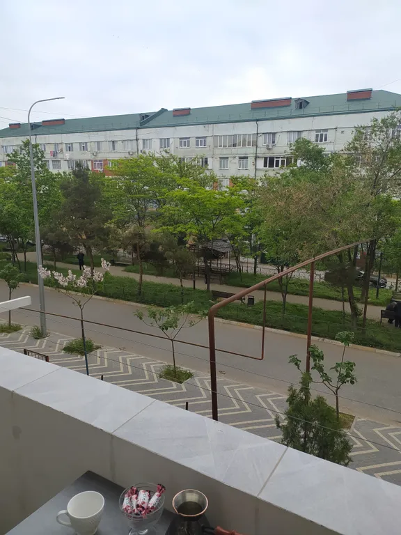 У набережной и пляжа Бриз