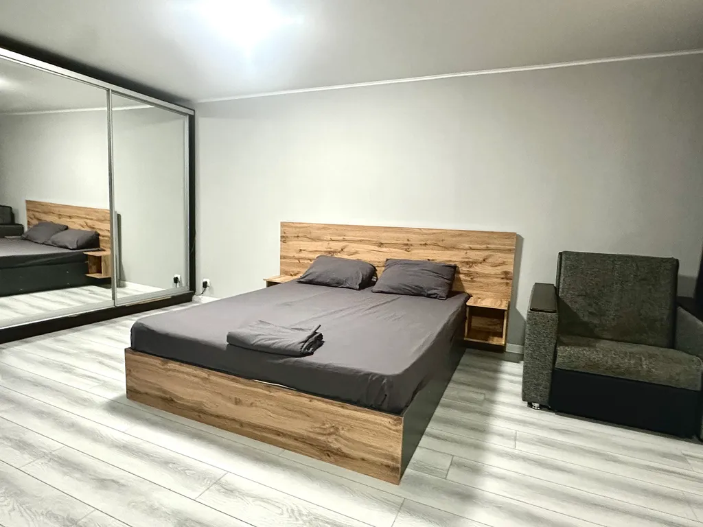 1-комнатная Квартира — аренда посуточно в Шахты