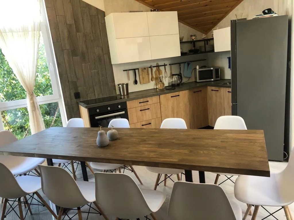 Большой уютный дом