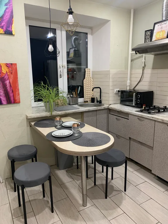 Уютная 2-комнатная квартира с окнами на сад