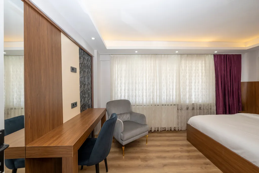 Одна из ностальгических улиц Таксима