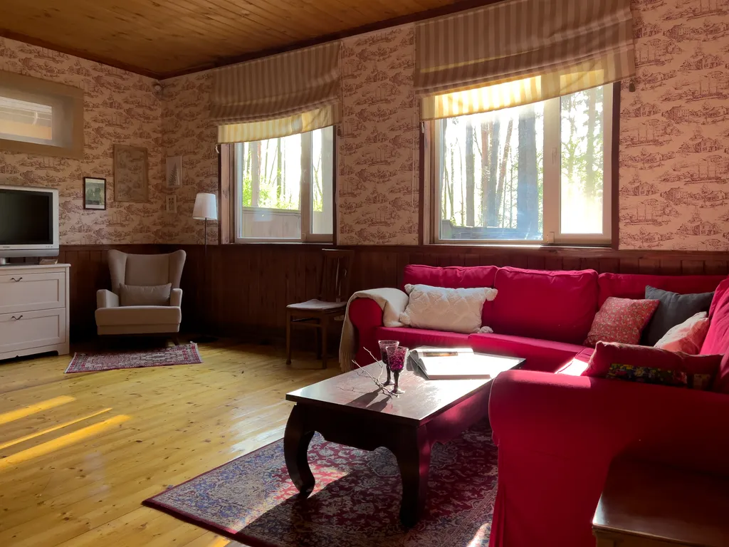 Загородный дом в соснах недалеко от Москвы