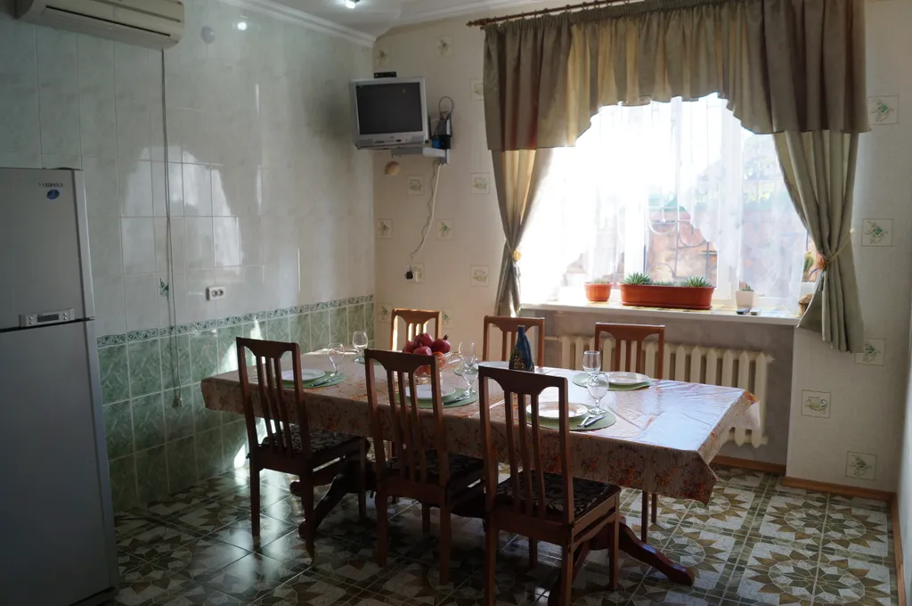 Уютный просторный дом на Крутой