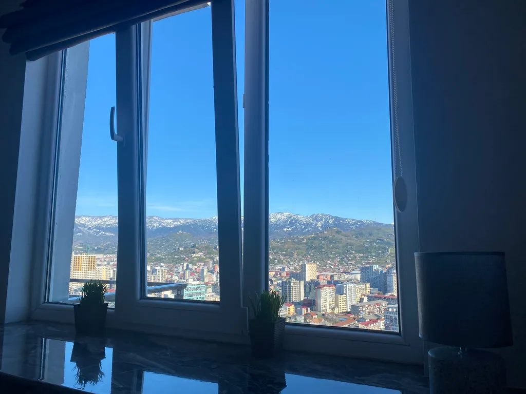 Евро-двухкомнатная квартира у моря для наслаждения видом и комфортом