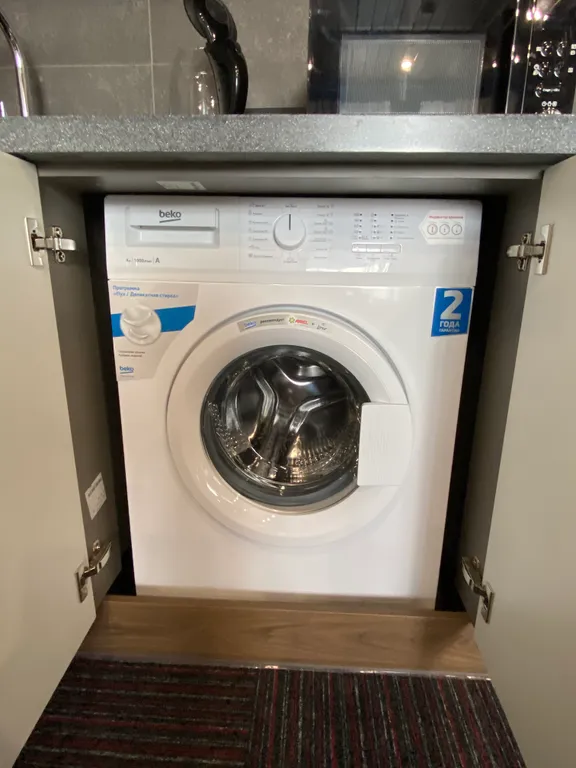 Уютные семейные апартаменты c видом на водоём и горы