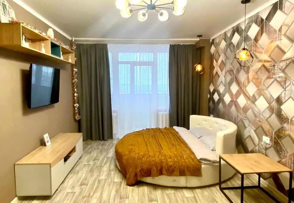 Квартира Пентхаус с видом на город. Круглая кровать+ диван — аренда посуточно в Волгодонск