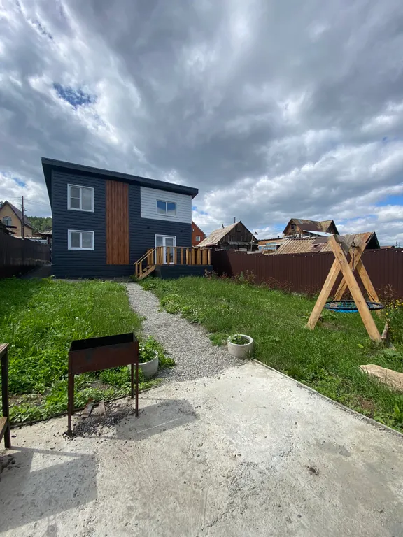 Дом Фэмэли - дом с 3-спальнями и просторной кухней-гостиной