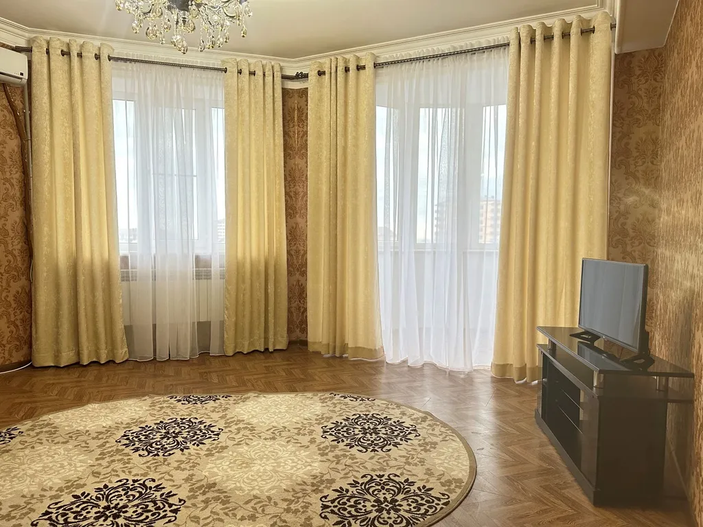 Квартира 2-комнатная Квартира — Махачкала