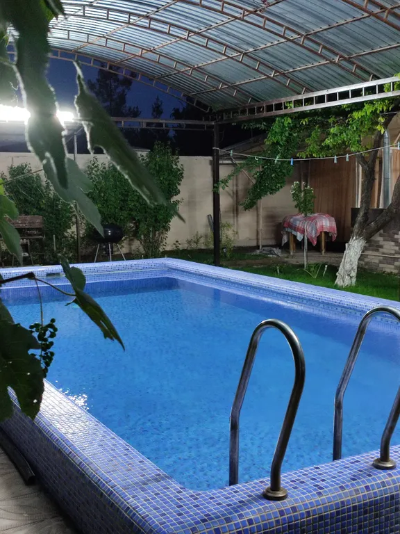 Коттедж Чистая и аккуратная семейная дача — аренда посуточно в Ташкент