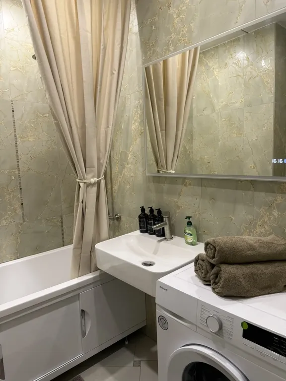 Квартира Двухкомнатная квартира у озера в центре Краснодара — Краснодар