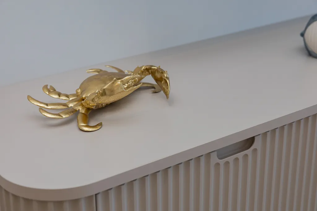 Молочный берег с панорамным видом на море