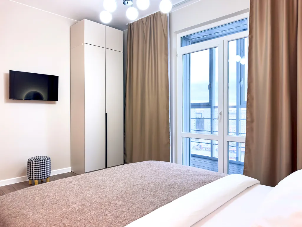 Однушка с видом на озеро