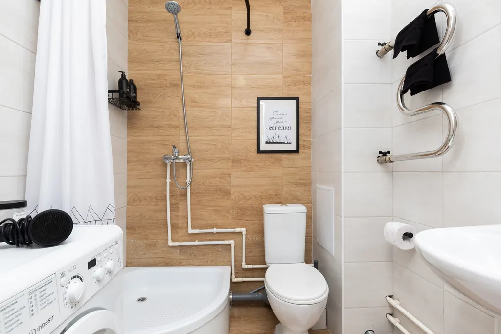 Изумрудная студия с гамаком в новом доме в экологически чистом районе