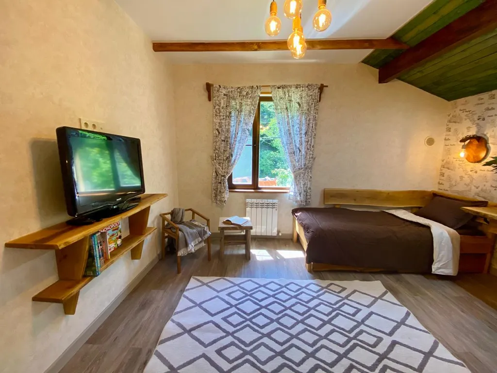 Коттедж Дом у леса — Сочи