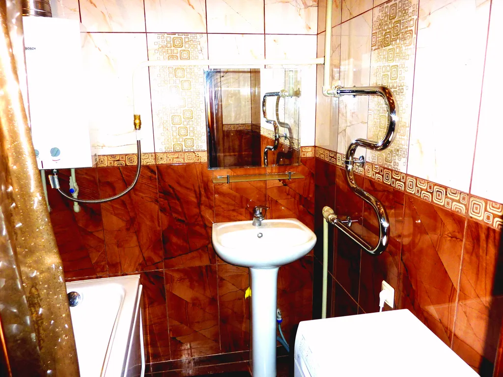 Просторная двухкомнатная сталинка в районе Вечного огня