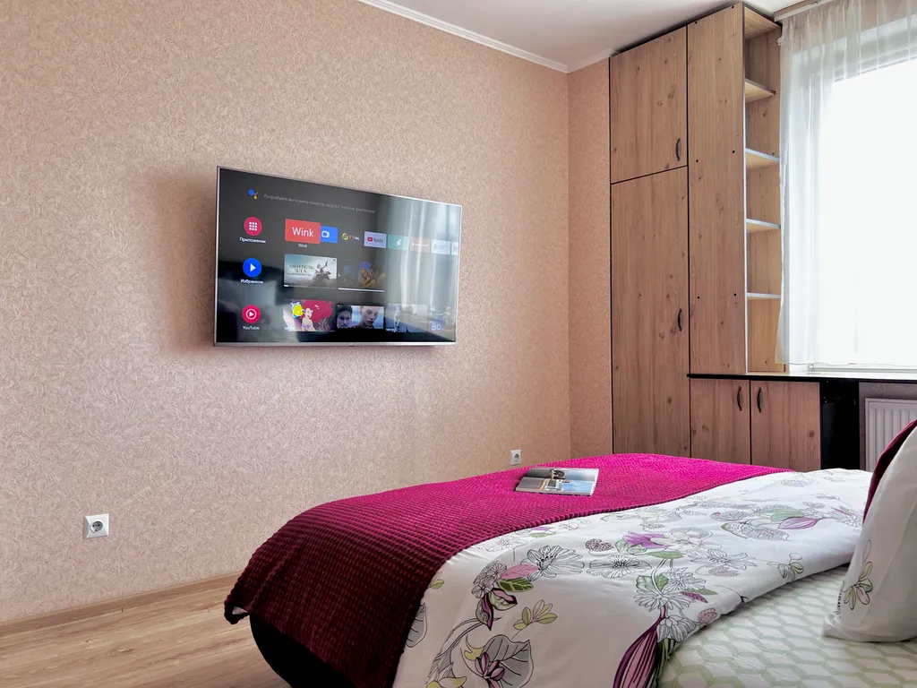 Огороженная парковка на Липовой аллее, Артиллерийская