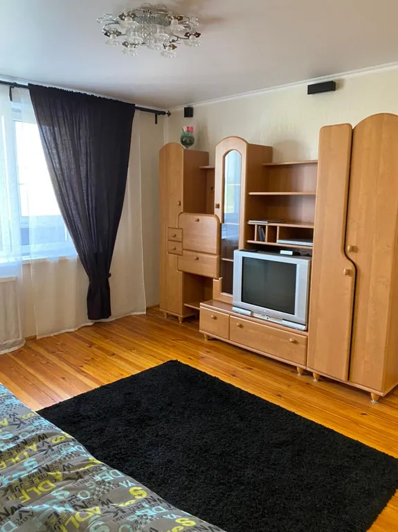 Много места