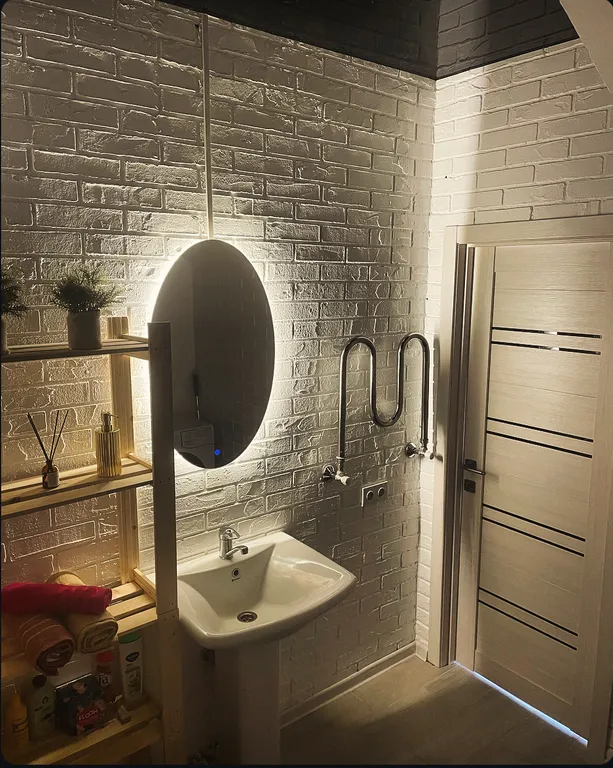 Уютный дом с баней и бассейном в 10 минутах от города