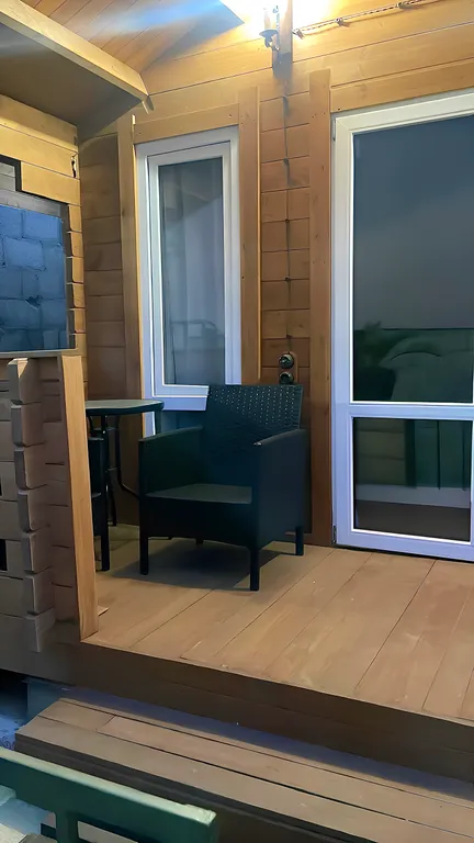 Эко-домик у моря на белых скалах