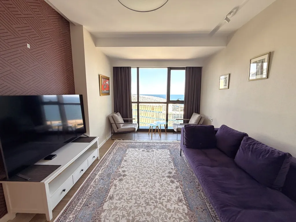 Двухкомнатная квартира с видом на море, Porta Batumi Tower