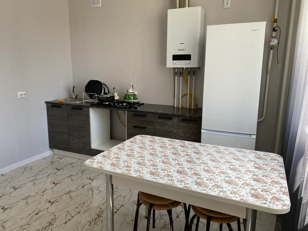 Новая уютная однокомнатная квартира — аренда посуточно в Соль-Илецк