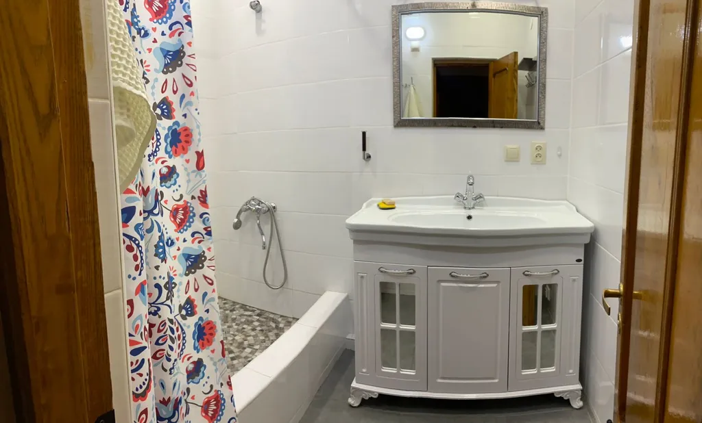 Квартира Квартира в центре города с видом на море — Сухум