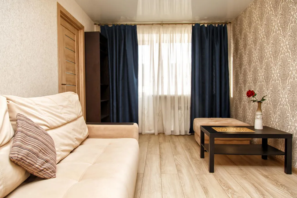 Рядом с площадью Советов