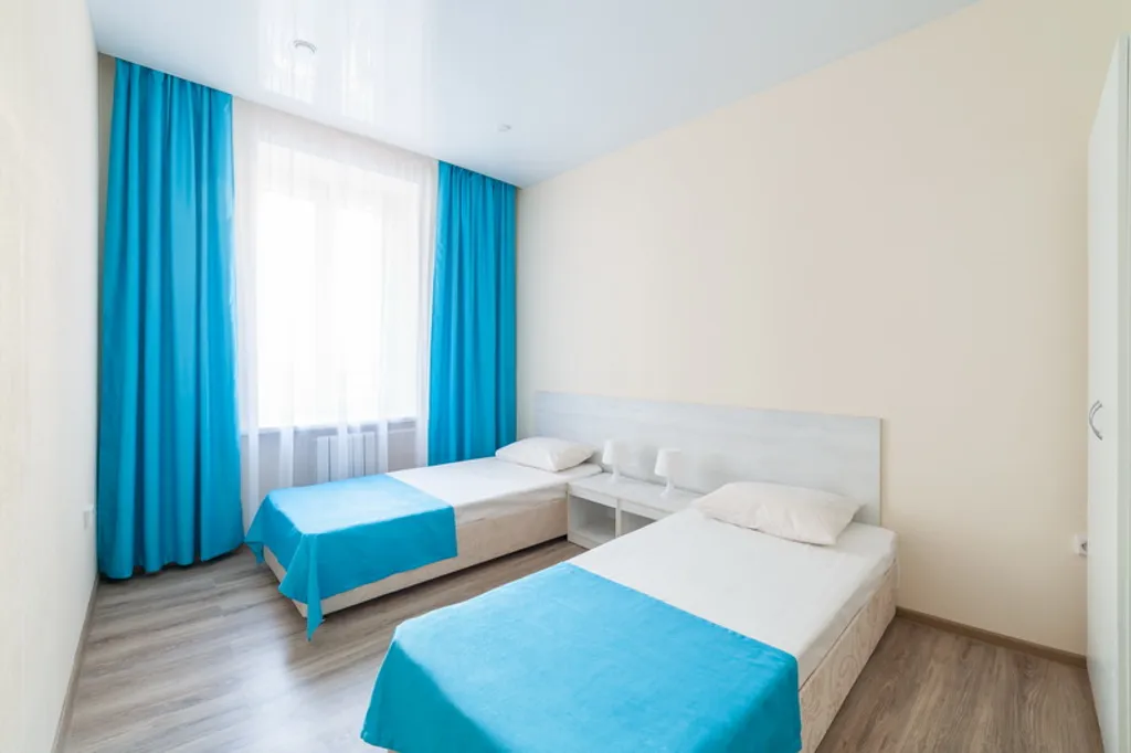 Просторная студия со спальней