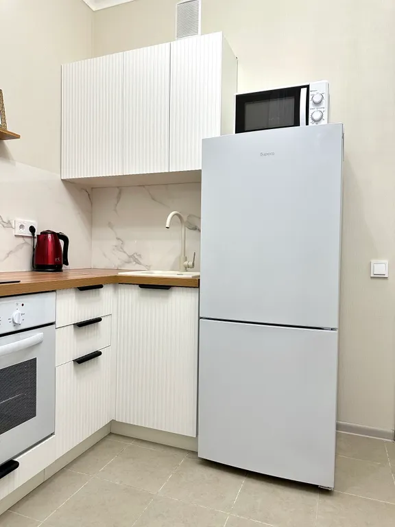 Новый дизайнерский апартамент с бесплатной парковкой для гостей