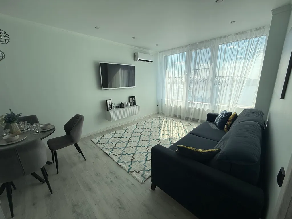 Шикарная квартира с видом на Волгу