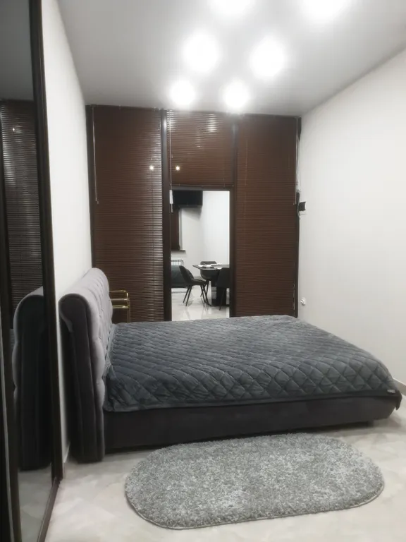 Дизайнерская современная двушка в новом доме сердца центра город