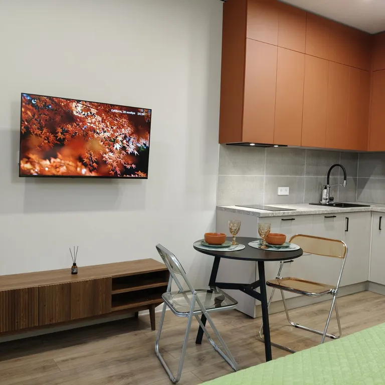 Студия около ЖД вокзала