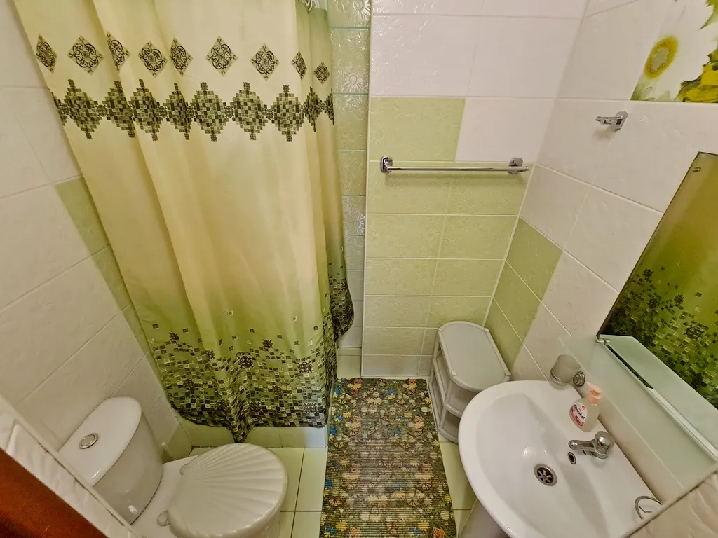 Квартира Номера на Пляже, квартира - студия с кухней 147/4, до берега 40 метров — Ейск