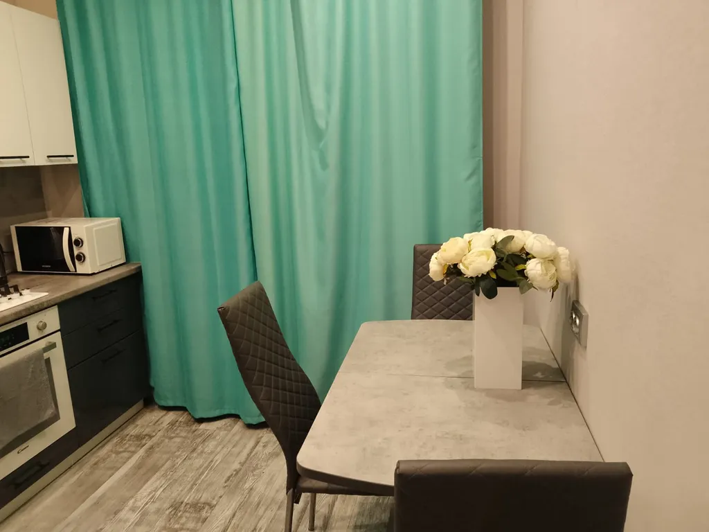 Уютная квартира с высокими потолками