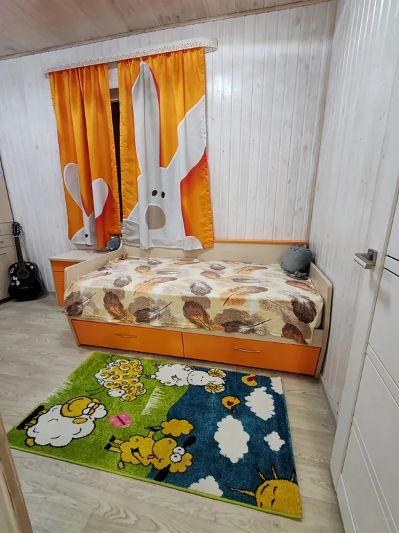 Дом у слияния рек, рядом с историей