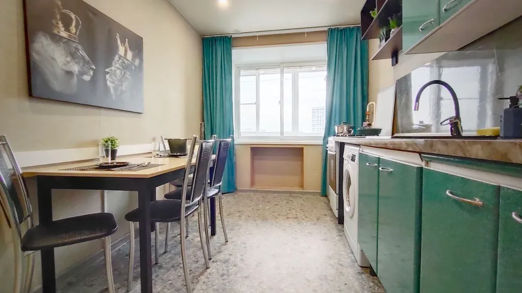 Квартира в центре с видом на город 12 этаж