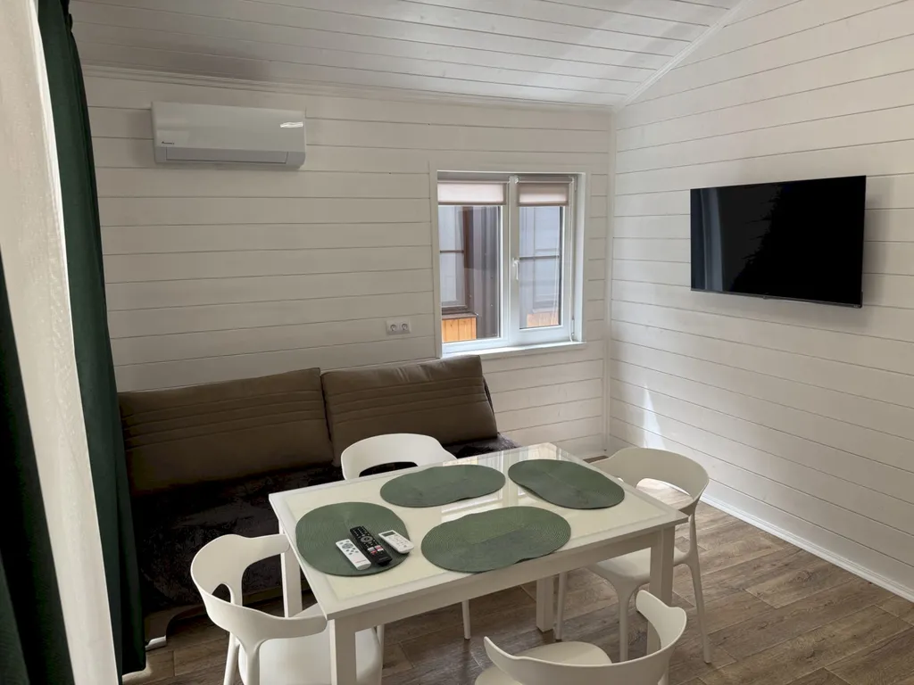 Коттедж Дом для отдыха семьёй с террасой - 7 минут до моря — Геленджик