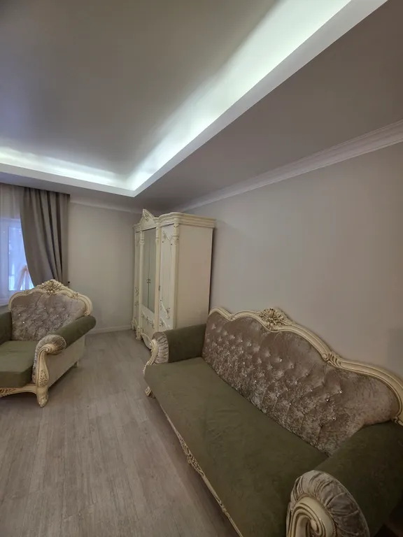 Загородный дом с бассейном и банкетным залом