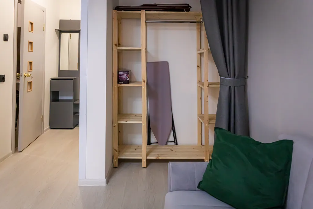 Уютная студия с видом на сосны