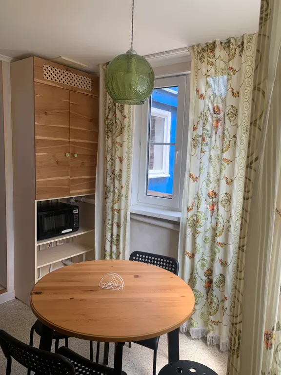 Дом со своим двором и парковкой