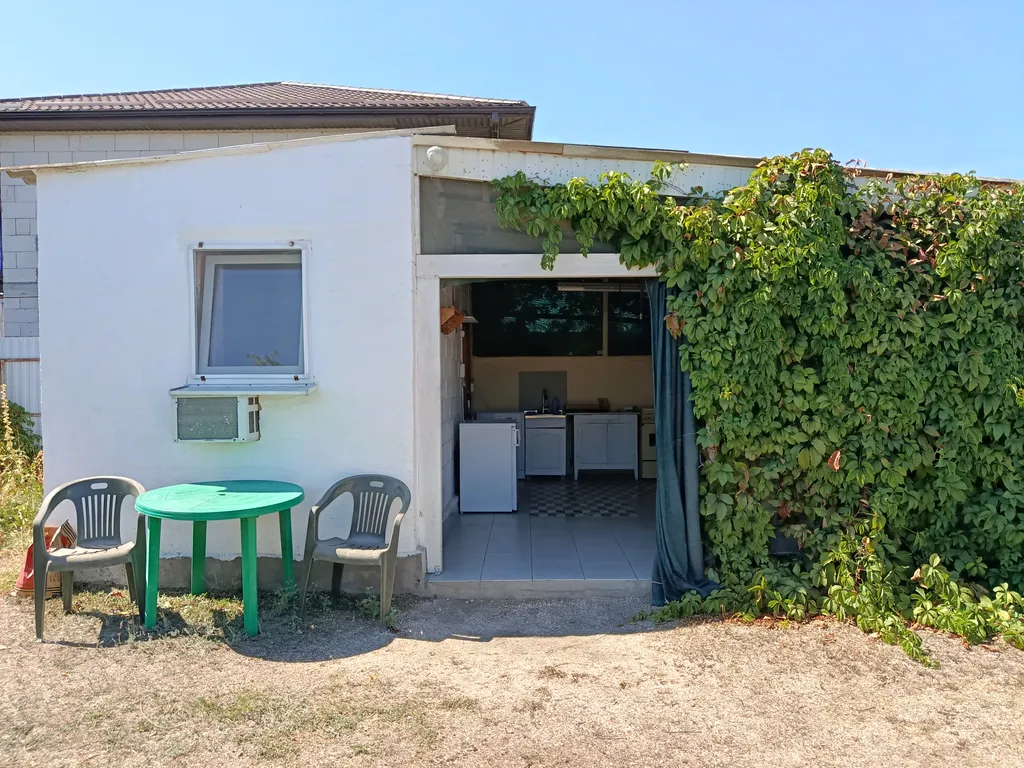 Квартира Белый домик — аренда посуточно в Должанская