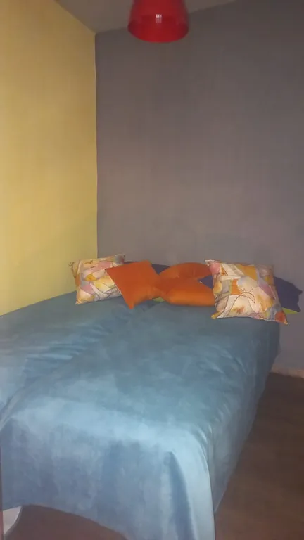 Modern famely Suit City Center