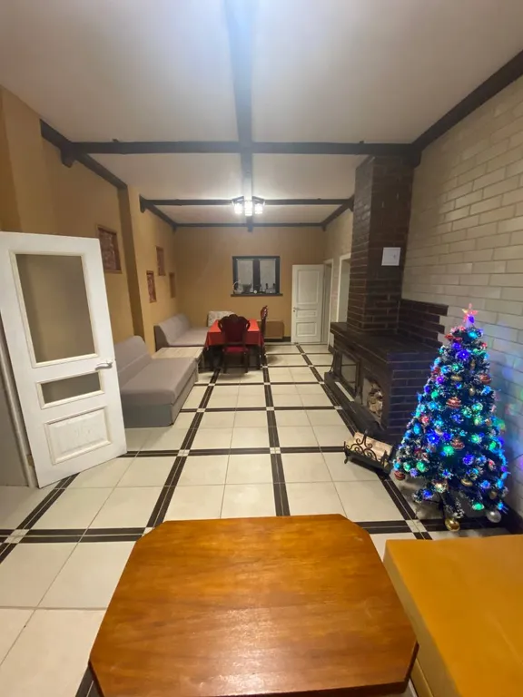 Просторный коттедж в тихом месте