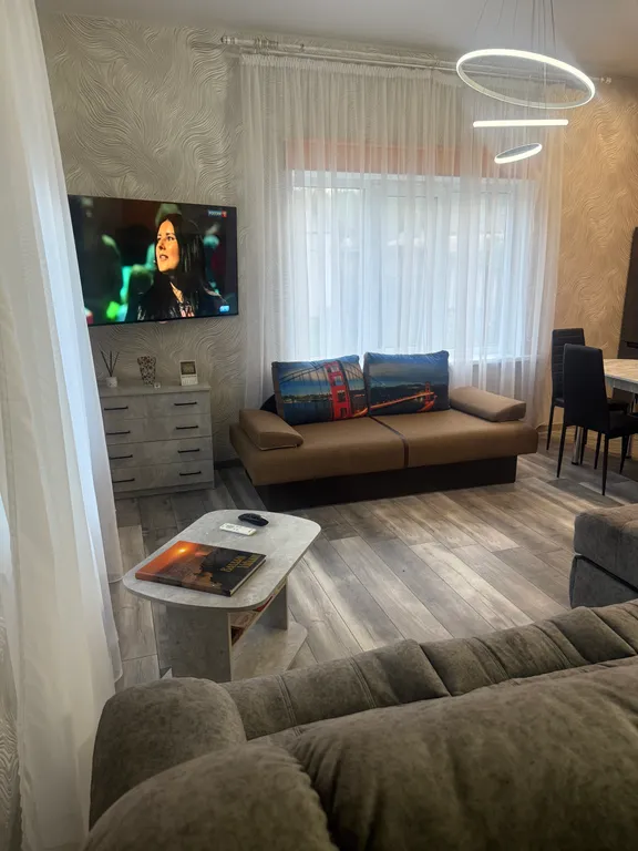 Уютный дом в черте города, 10 минут пешком до центра