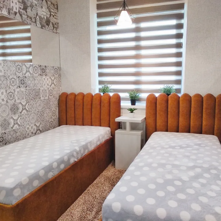 150м до замка 2 ком. дизайнерские апартаменты